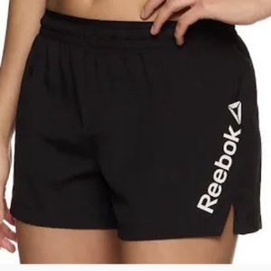 🔥 10 for $100 🔥 Reebok black relaxed running shorts brand new